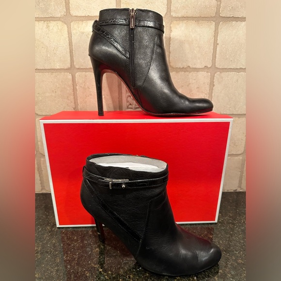 Coach Ursa ankle leather bootie stiletto heel size 8.5 - Picture 2 of 11